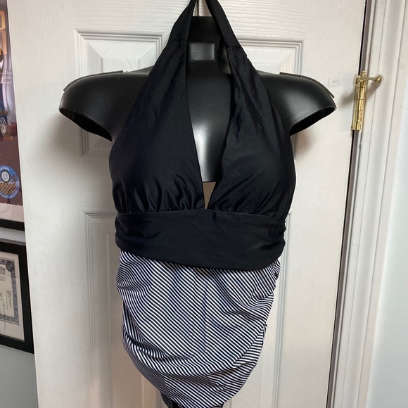 Beachsissi One Piece - Picture 1 of 4